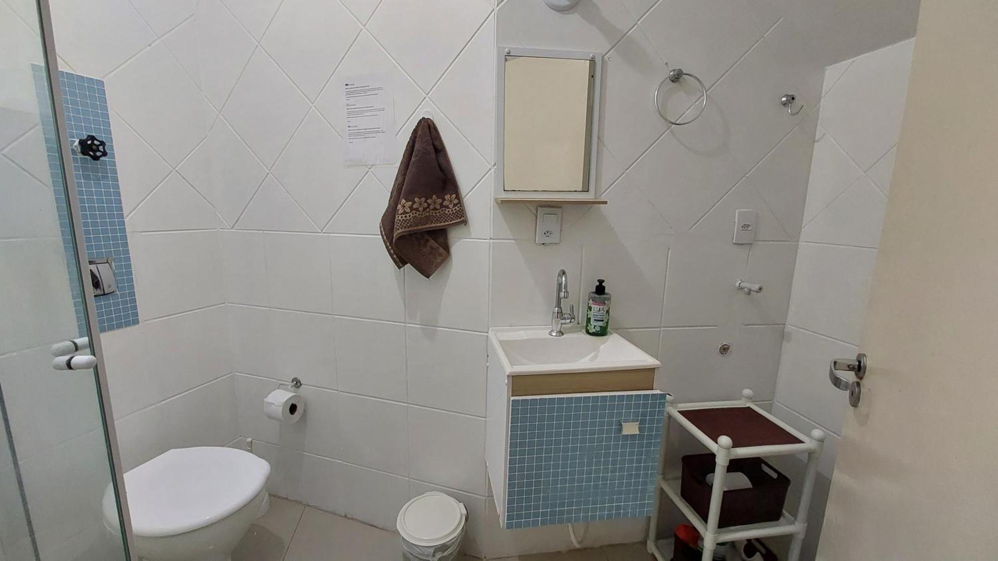 Apto 2 Quartos Com Ar A 200m Da Florianopolis