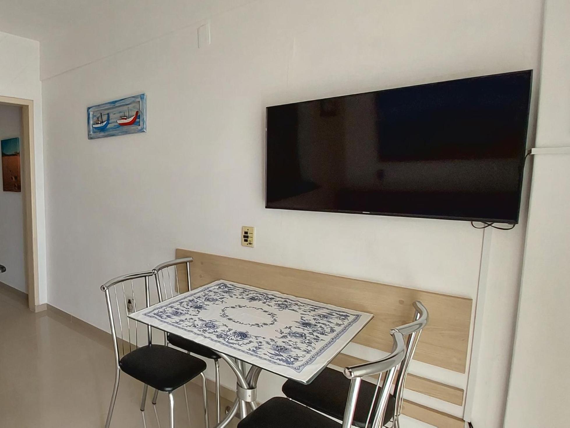 Apto 2 Quartos Com Ar A 200m Da Apartment Florianopolis